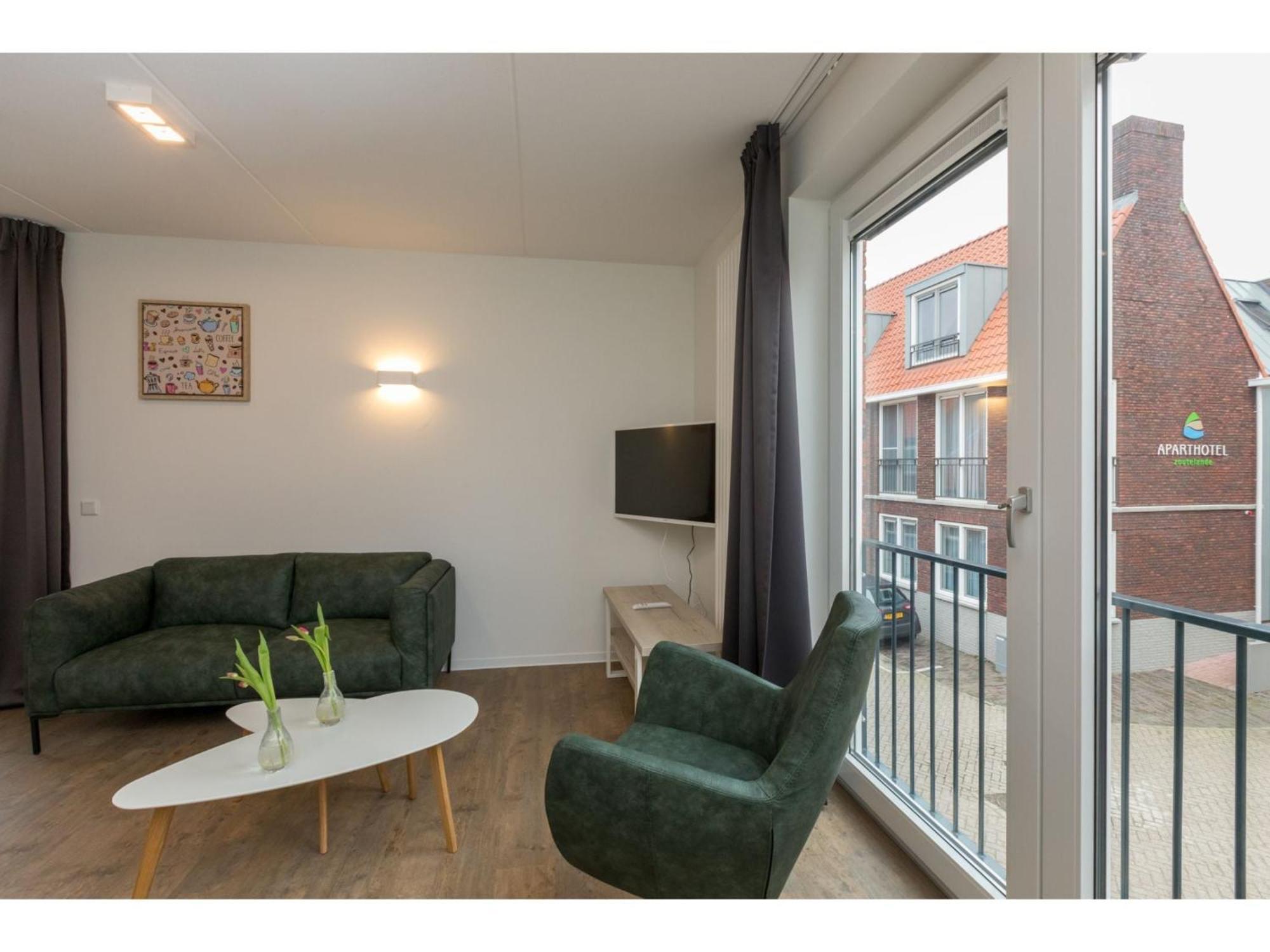 Luxurious Studio For 2 People A 1 Minute Walk From The Beach Of Zoutelande Exterior photo